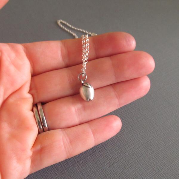 Apple Charm & Necklace - Osadia Concept Store